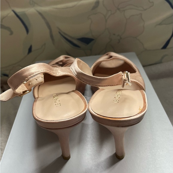 LA CHATEAU HIGH HEELS SIZE 7 WOMEN’S - Picture 9 of 16